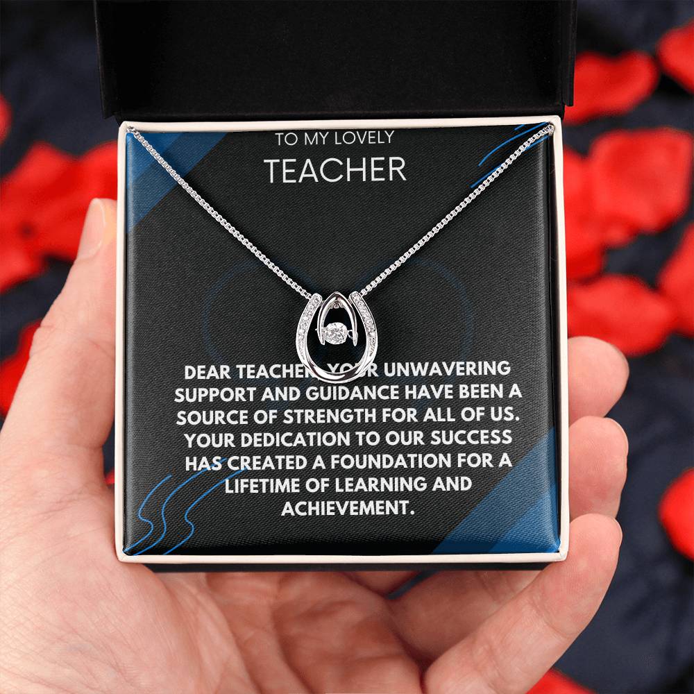 Artistic Awe: Palette Pendant for Creative Educators