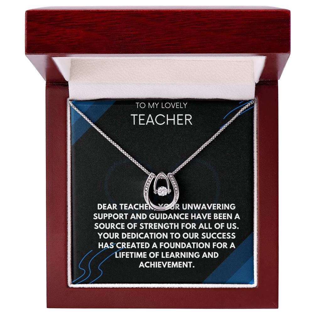 Artistic Awe: Palette Pendant for Creative Educators