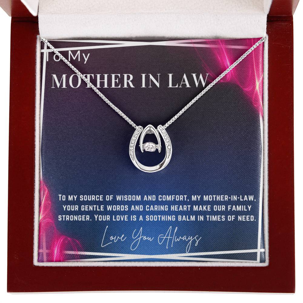 Sculpted Elegance: Mother-in-Law Cameo Necklace