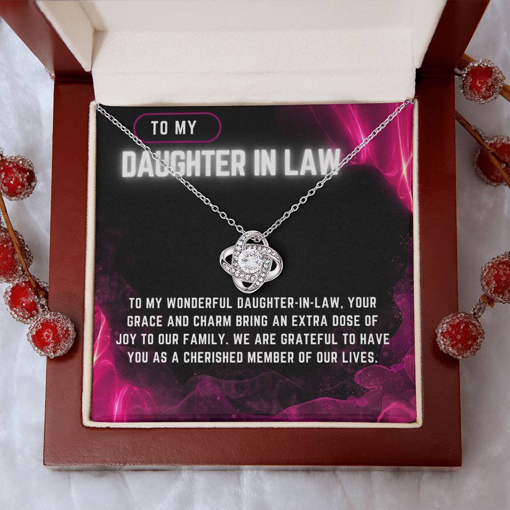 Pearl Essence Daughter-in-Law Necklace