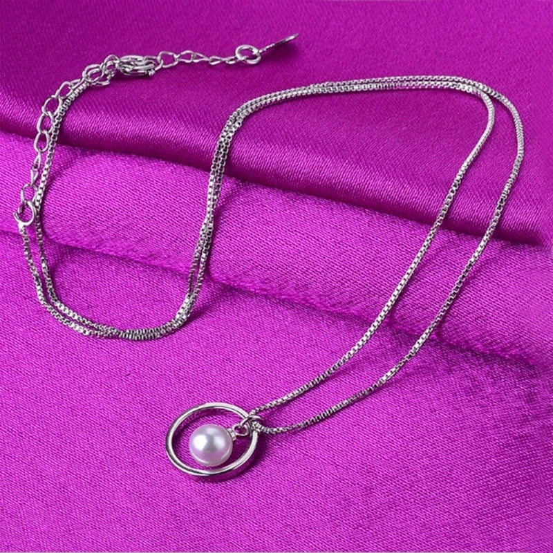 Circle of Elegance: Pearl Pendant Necklace for Daughter